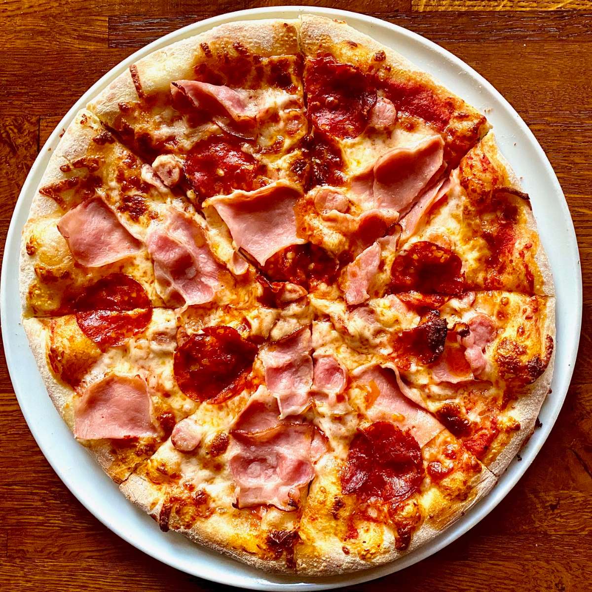 Pizza-Quatro-Carni.jpg
