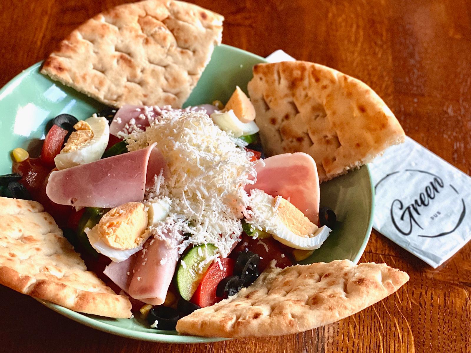 Salata-bulgareasca.jpeg